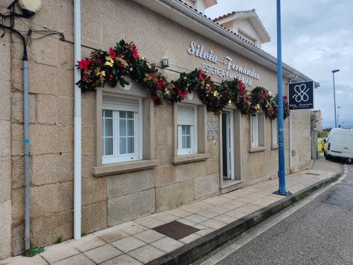 Fachada de la decoración de la clínica estética Silvia Fernández
