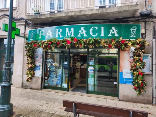 Decoración de la Farmacia García Tomás